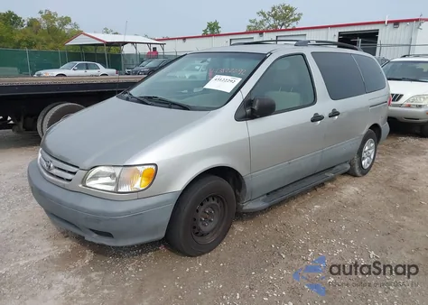 2001 Toyota Sienna Le z USA, uszkodzony, nr VIN 4T3ZF13CX1U363176